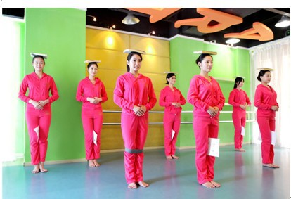 5S妹子做三剑豪客服？多钱劳资包养了-第2张图片-太平洋在线下载